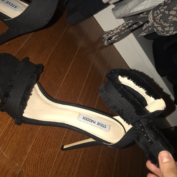 Steve Madden heels - Picture 3 of 4